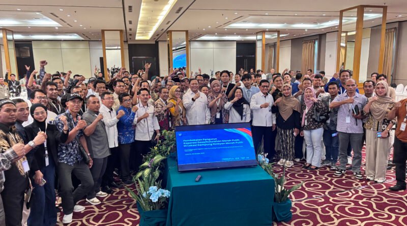 KEMENTERIAN KELAUTAN DAN PERIKANAN (KKP) TINGKATKAN KAPASITAS PENGURUS KOPDESKEL UNTUK SUKSESKAN PROGRAM KNMP