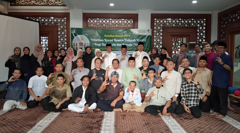 Masjid Haji Andi Muhammad Ghalib, dan PINBUK ICMI Latih Dai Muda Digital